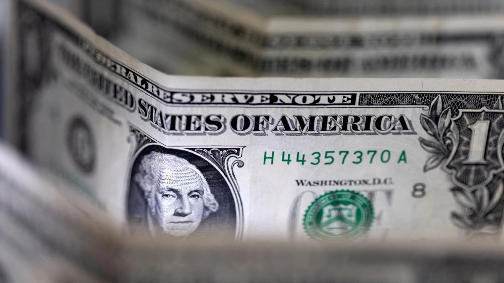 الدولار يتراجع بعد رفع سعر الفائدة الأميركية
