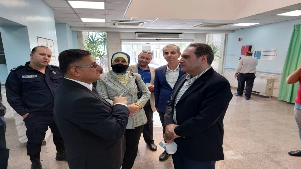 وزير الصحة يوجه بتحسين الخدمات الصحية المقدمة لمراجعي مستشفيي معان والكرك