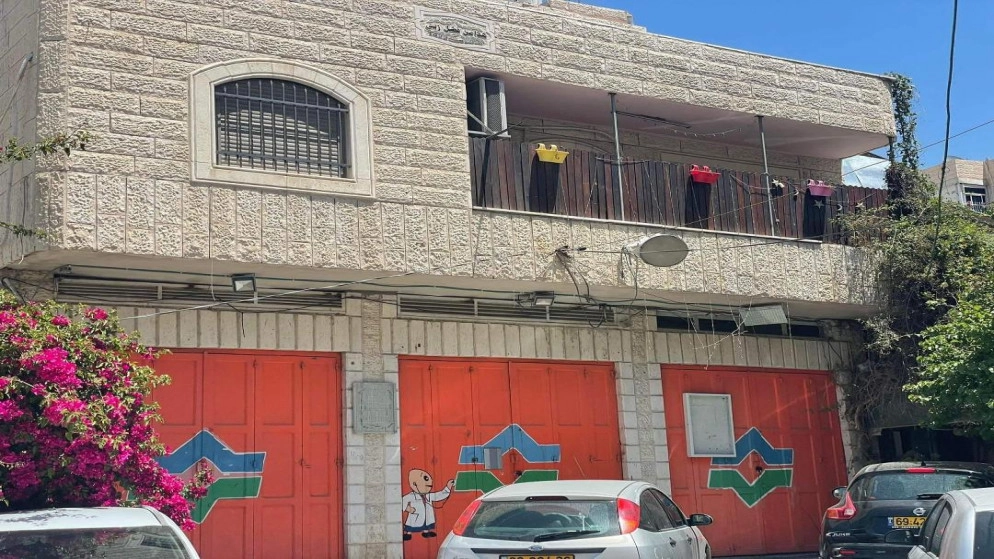 سلطات الاحتلال الإسرائيلي تخطر بهدم مبنى سكني في سلوان يضم 40 فردا