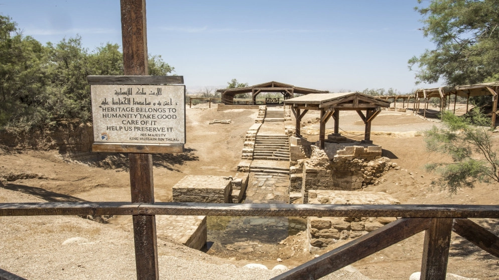 وزير السياحة يتوقع زيادة أعداد السياح المسيحيين القادمين من أوروبا إلى الأردن