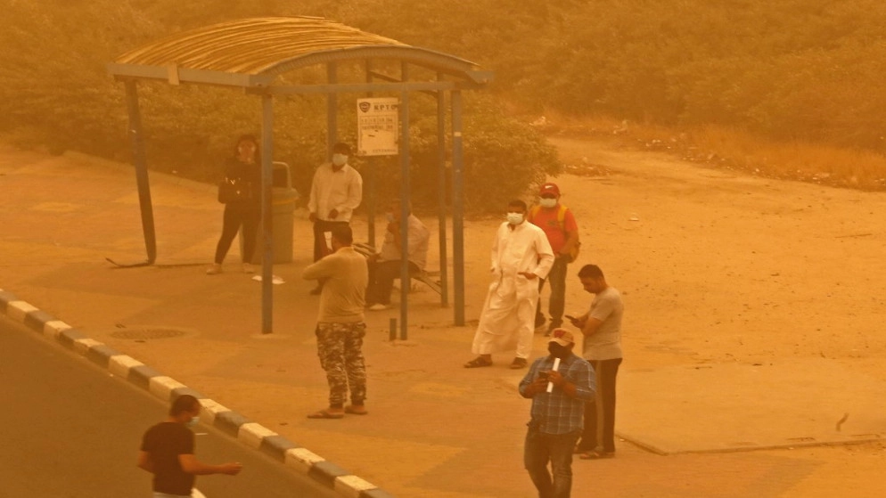 الكويت: إيقاف حركة الملاحة مؤقتا في 3 موانئ بسبب الأحوال الجوية