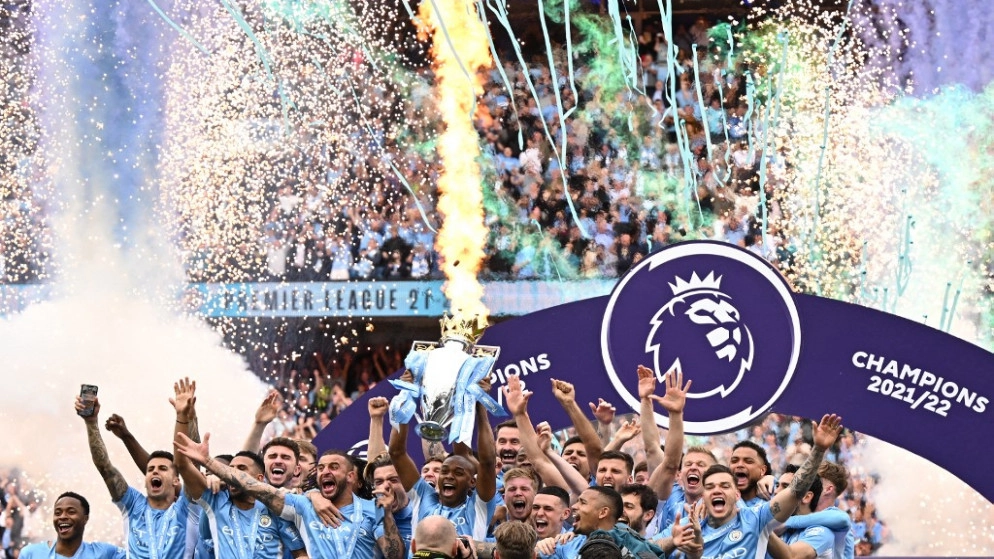 مانشستر سيتي يحتفظ بلقب الدوري الإنجليزي بأسلوب درامي وينهي حلم ليفربول بالرباعية