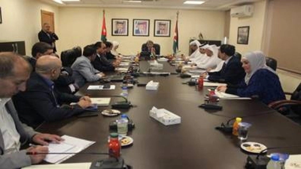 بحث التعاون في مجال النقل بأنماطه كافة بين الأردن وقطر
