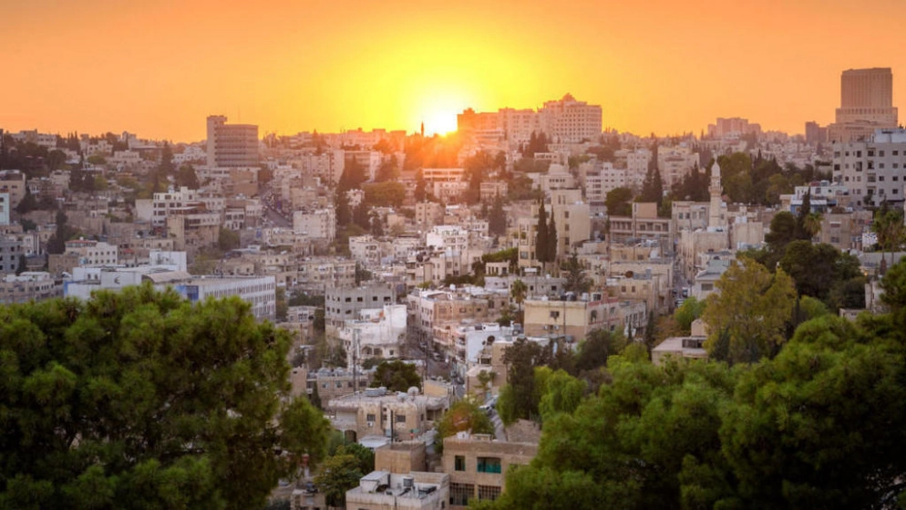 أجواء حارة في أغلب المناطق الخميس