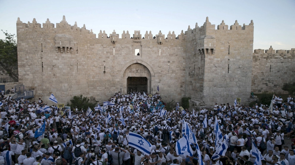 الحكومة الإسرائيلية تؤكد إقامة مسيرة الأعلام بدون المرور بالحرم القدسي