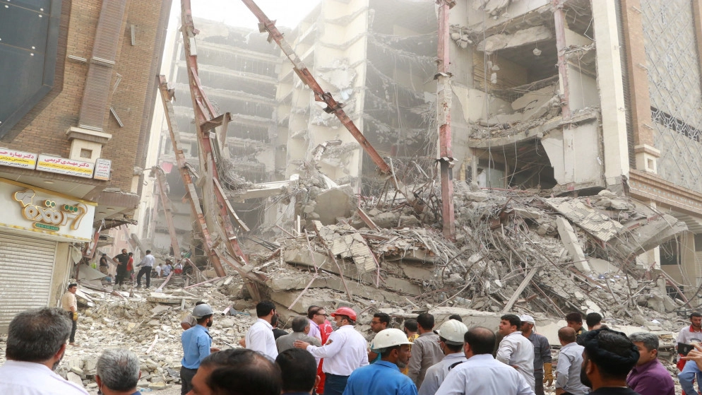 ارتفاع حصيلة انهيار مبنى جنوب غربي إيران إلى 34 قتيلا