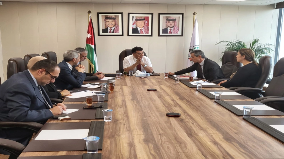 وزير الزراعة يبحث إقامة أسبوع البيئة لـ "رفع الوعي تجاه تحديات التغير المناخي"