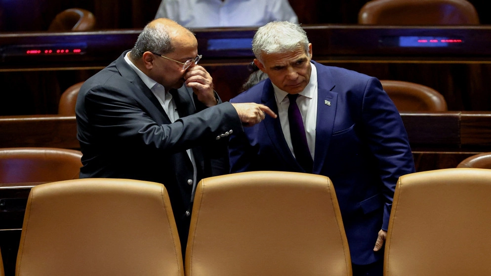 عضو الكنيست أحمد الطيبي: لابيد قد يتسلم رئاسة الحكومة الثلاثاء وسيستخدم زيارة بايدن لصالحه