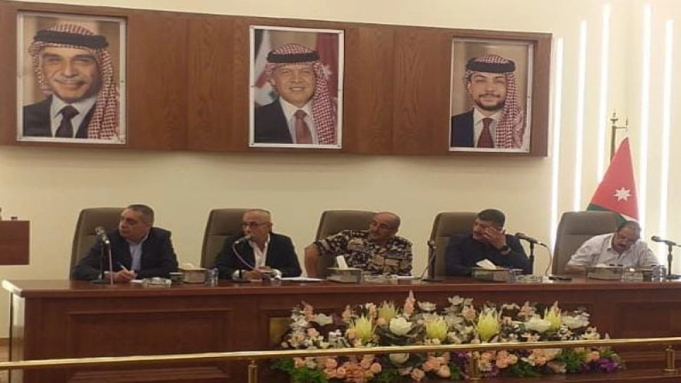 بحث معيقات تواجه أعمال المخلصين والمستثمرين في المنطقة الحرة 