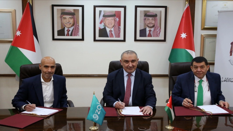 وزارة التخطيط توقع اتفاقية لإنشاء 4 مراكز اتصال جديدة في عدة مناطق
