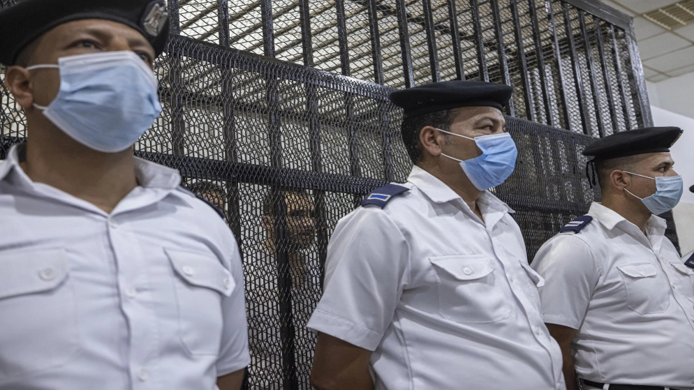 الحكم بإحالة أوراق قاتل طالبة المنصورة في مصر إلى المفتي لأخذ الرأي في إعدامه