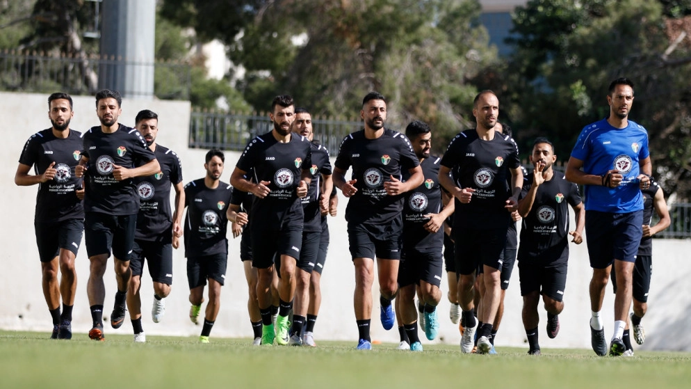 تأكيد إصابة مدافع المنتخب الوطني طارق خطاب بقطع في الرباط الصليبي