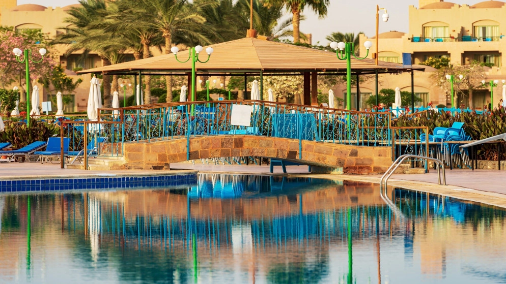 اتفاقية لإنشاء قرية سياحية ترفيهية بمنطقة البحر الميت التنموية