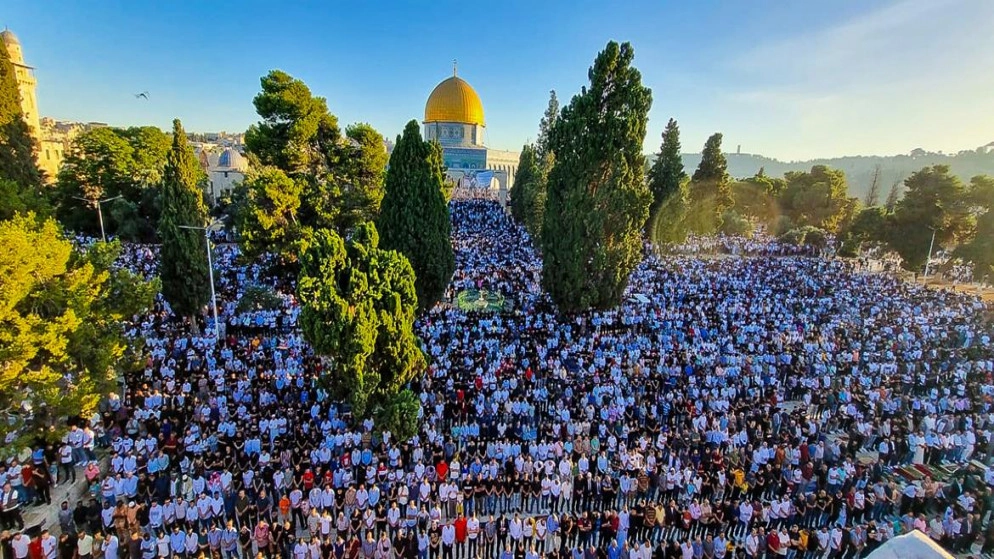 150 ألف مصلٍ يؤدون صلاة عيد الأضحى في المسجد الأقصى