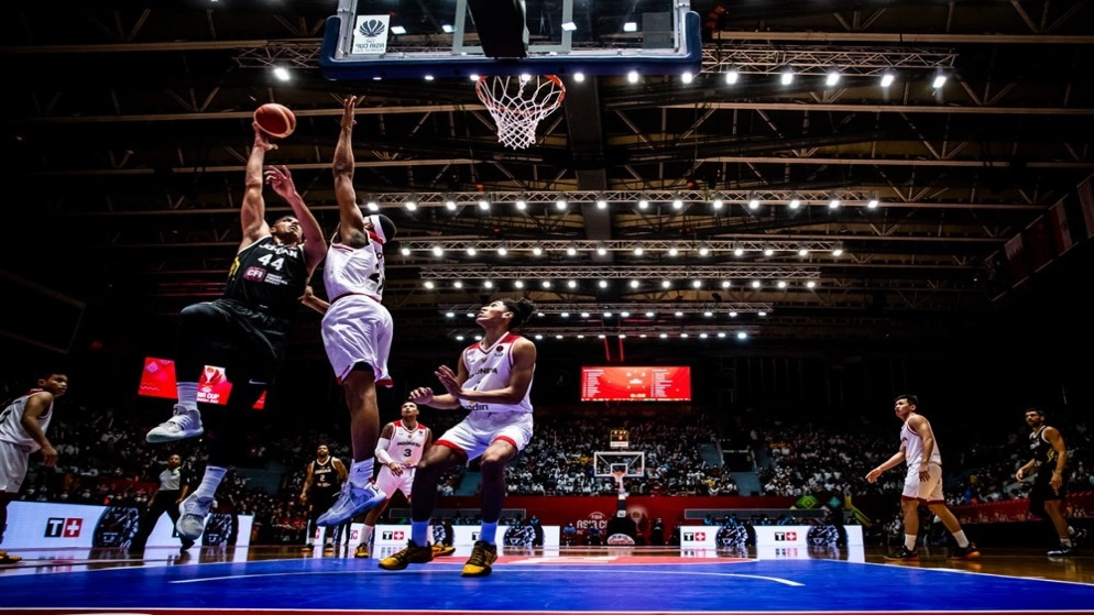 المنتخب الوطني يهزم إندونيسيا ويُحقق انتصاره الأول بكأس آسيا لكرة السلة