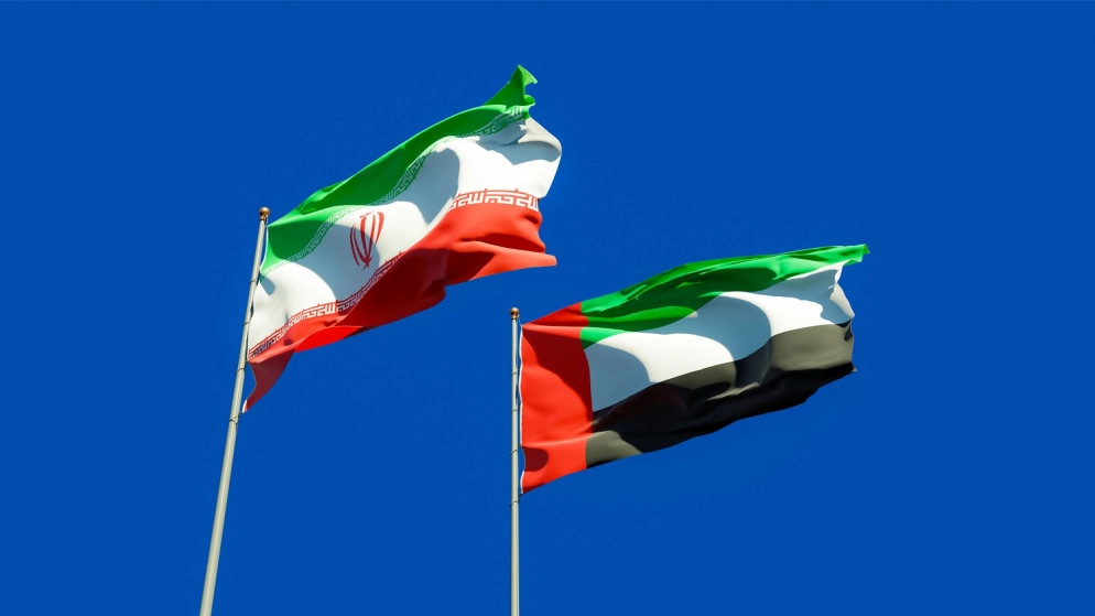 مسؤول: الإمارات تعمل لإرسال سفير إلى إيران ولا تدعم إنشاء محور ضدها
