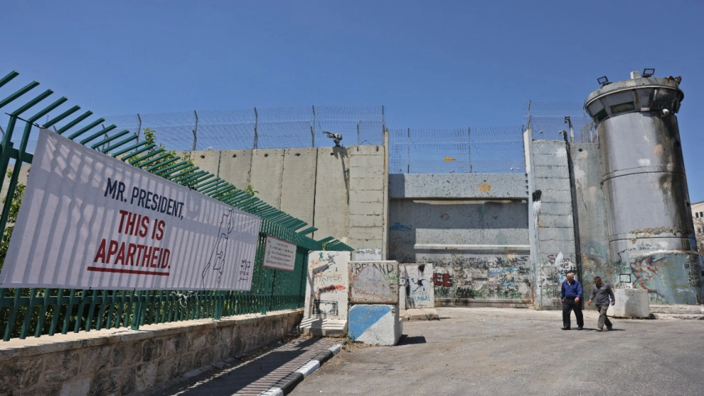 واشنطن تبدي استعدادها لتشجيع الفلسطينيين والإسرائيليين على عقد محادثات مباشرة