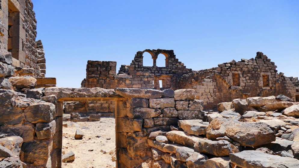 مدينة أم الجمال الأثرية الأردنية واحة سوداء تفوح بعبق التراث والحضارة