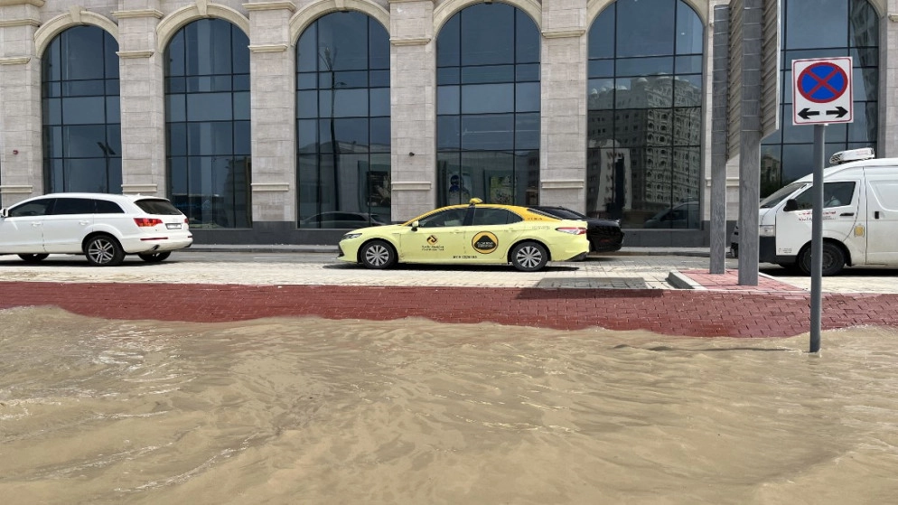 الأردن يعزي الإمارات بضحايا السيول
