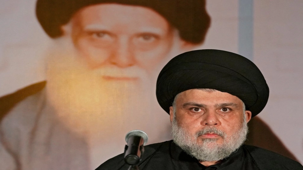 مقتدى الصدر يدعو إلى حل البرلمان العراقي وإجراء انتخابات مبكرة