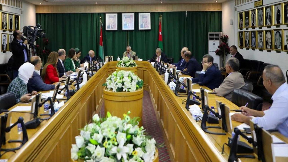وزارة الأشغال تؤكد حرصها على مواءمة استراتيجيتها مع مخرجات رؤية التحديث الاقتصادي