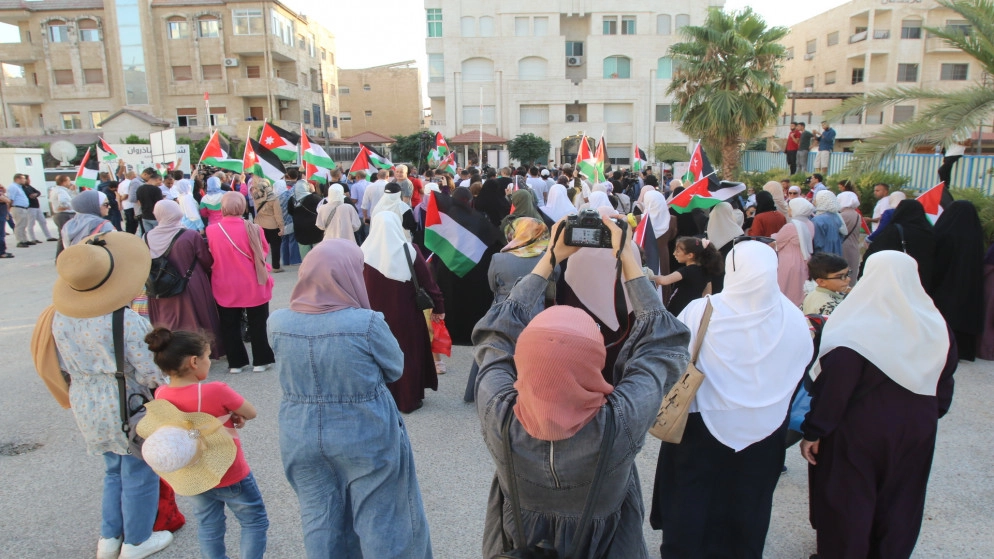 وقفة احتجاجية قرب السفارة الإسرائيلية في عمان دعما لقطاع غزة
