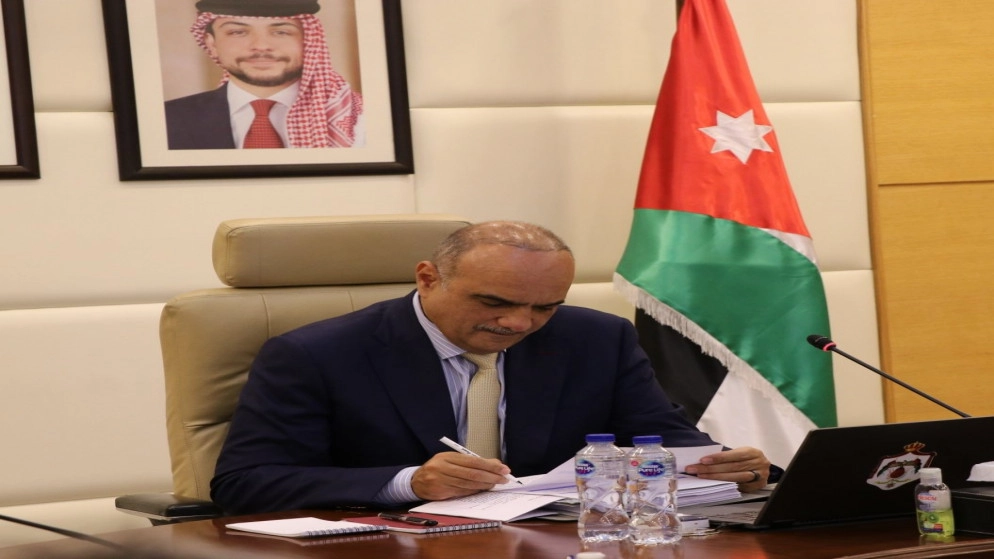 رئيس الوزراء يُسمي أعضاء في مجلس أمناء جائزة الحسين بن عبدالله الثاني للعمل التطوعي