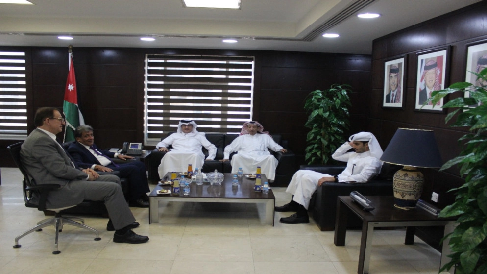 وزير النقل يؤكد ضرورة تذليل العقبات أمام قطاع النقل بين الأردن وقطر