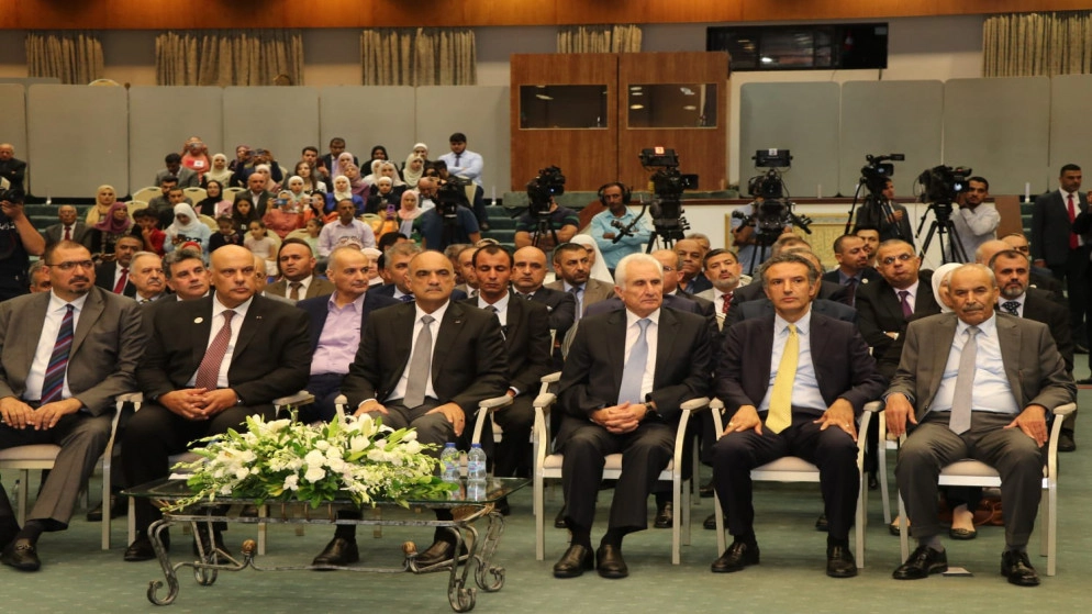 الخصاونة: لن يتم إنهاء خدمات أي موظف في مؤسسات ستخضع للدمج