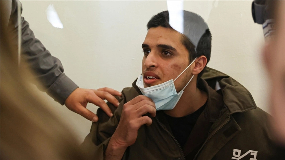 تمديد عزل أسير فلسطيني 6 أشهر رغم صعوبة وضعه الصحي والنفسي