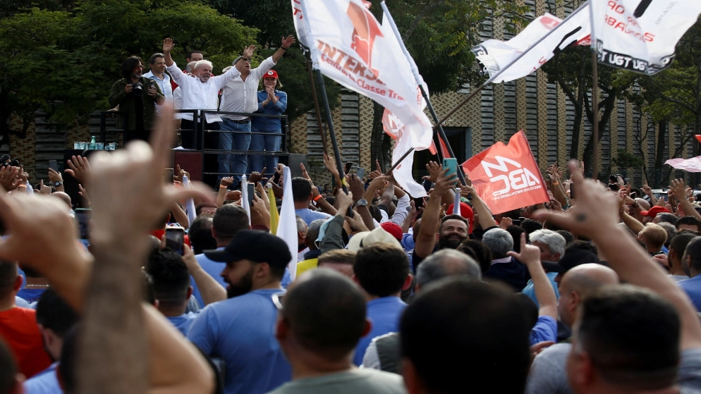 لولا وبولسونارو يُطلقان حملتيهما للانتخابات الرئاسية في البرازيل