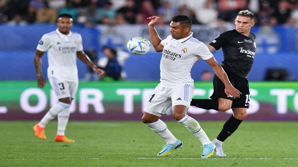البرازيلي كاسيميرو في طريقه إلى مانشستر يونايتد
