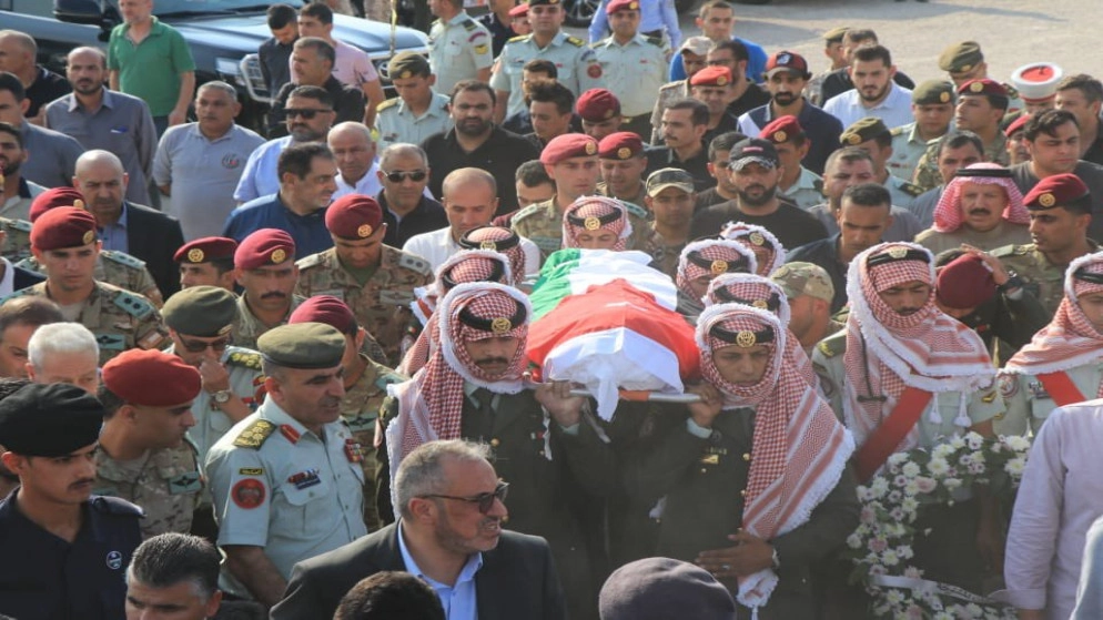 القوات المسلحة تشيع جثمان الشهيد الملازم/1 حذيفة آل خطاب