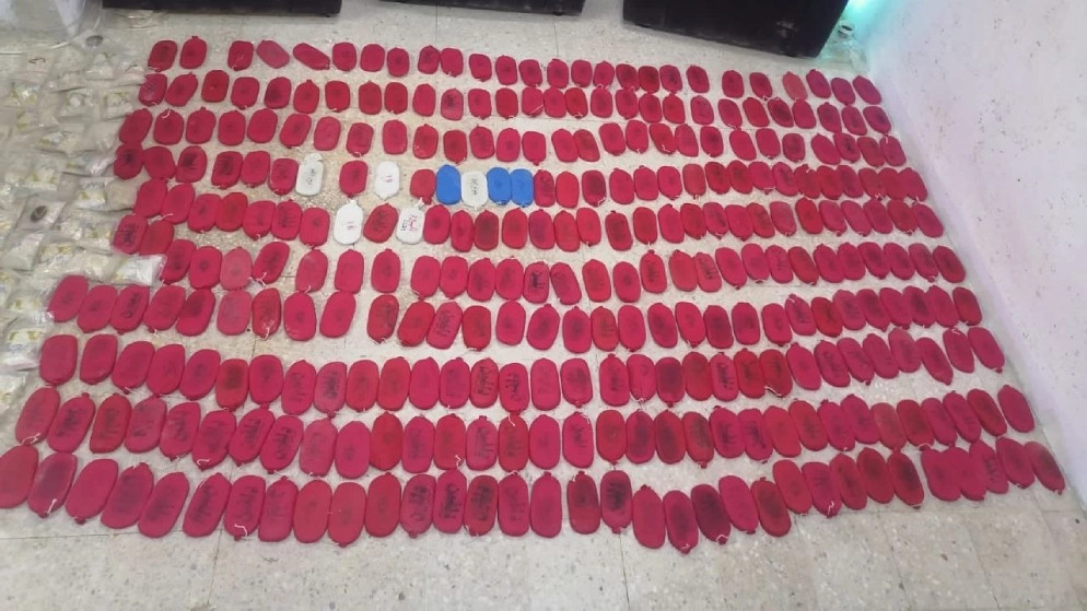 ضبط كمية ضخمة من مادة الحشيش وحبوب مخدرة في البادية الشمالية
