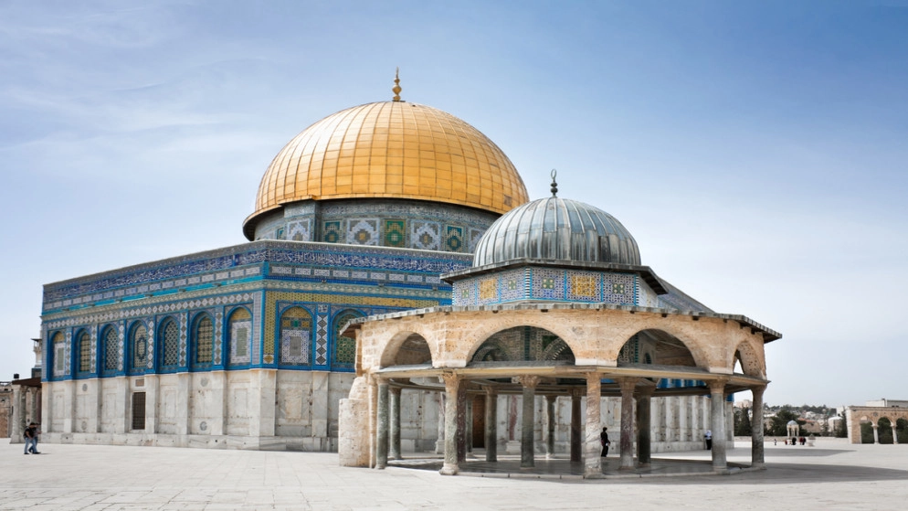 عشرات المستوطنين يقتحمون المسجد الأقصى