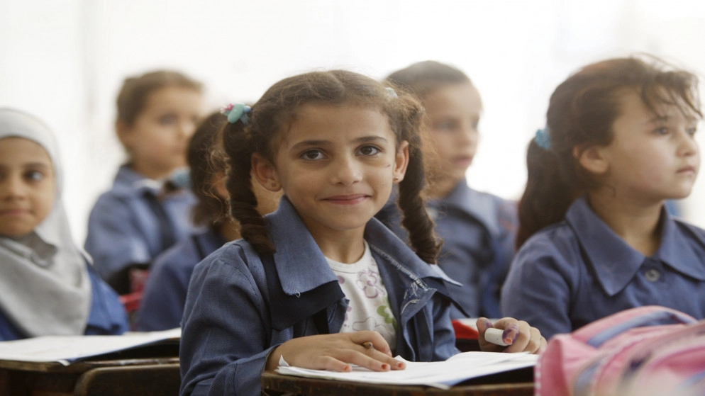 الحكومة تطمح لرفع نسب الالتحاق بالتعليم لما قبل الجامعة إلى 100% في 10 سنوات