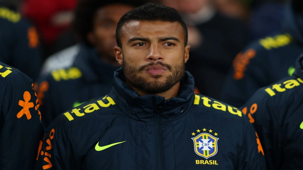العربي القطري يضم لاعب الوسط البرازيلي رافينيا من سان جيرمان