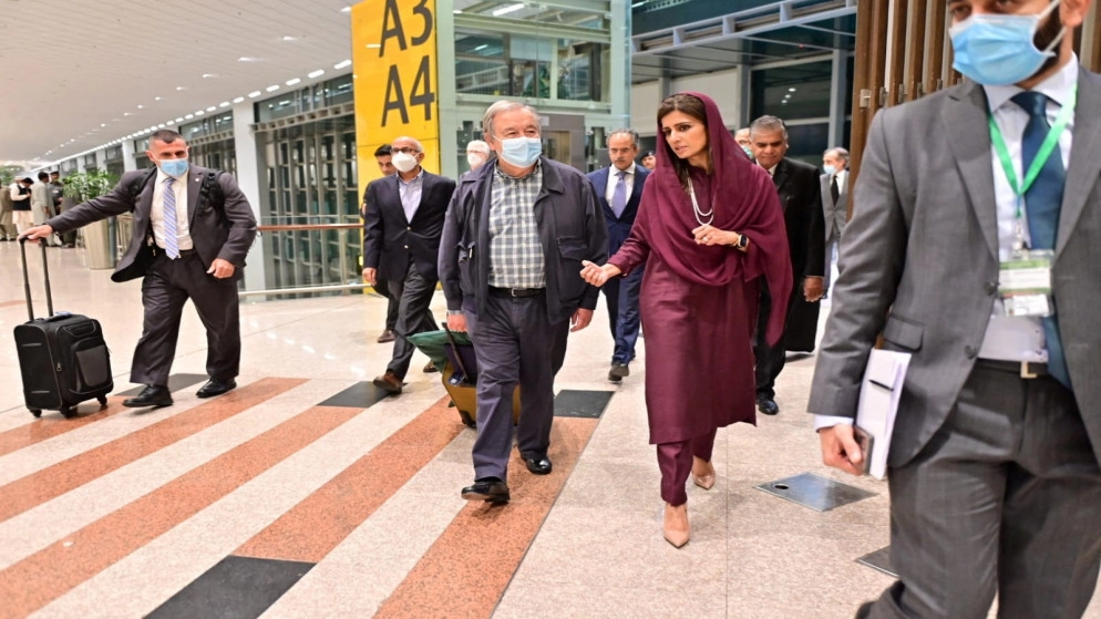 الأمين العام للأمم المتحدة يصل إلى باكستان لدعمها في مواجهة فيضانات مدمرة