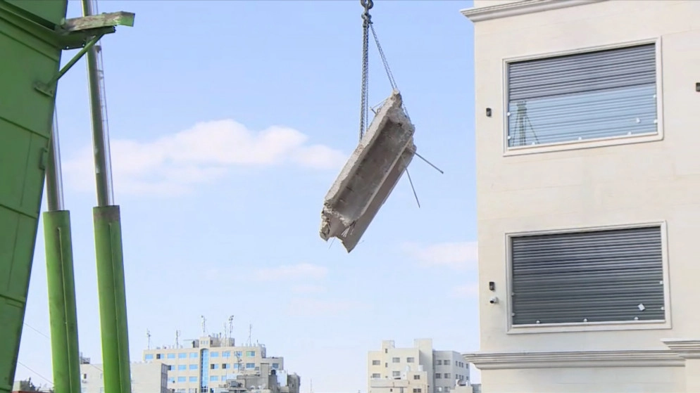 الملك يوجه إلى مواصلة بذل أقصى الجهود لإنقاذ المحاصرين تحت أنقاض مبنى اللويبدة