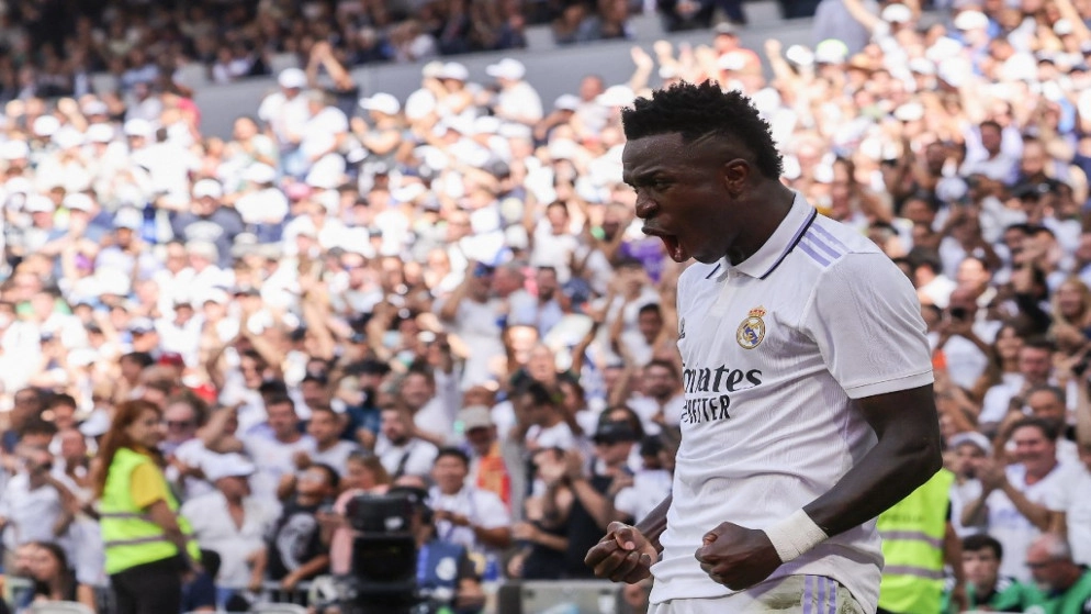 ريال مدريد ولاعبون برازيليون يدافعون عن فينيسيوس ضد انتقادات بسبب احتفاله بالأهداف