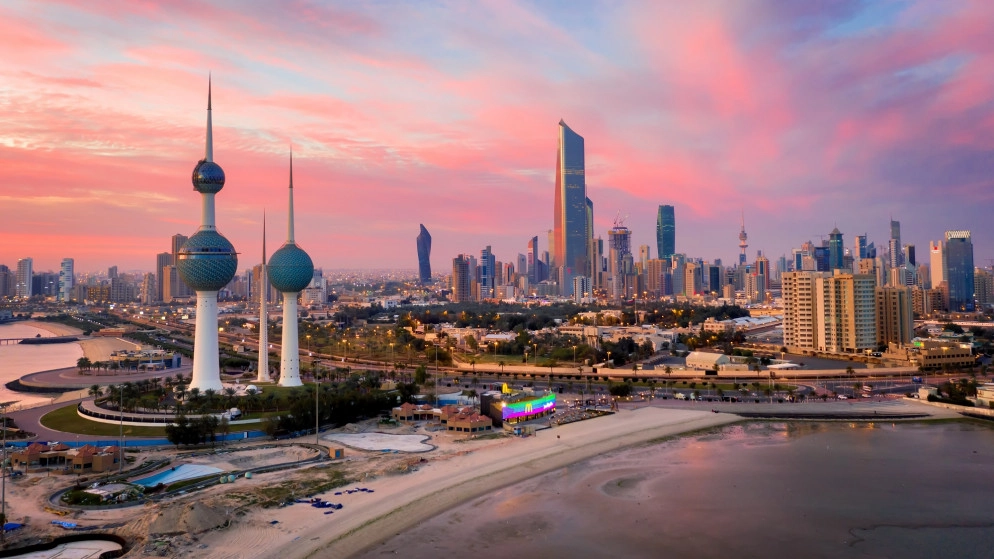 الكويت "مستعدة" لزيادة إنتاج النفط إذا طلب السوق