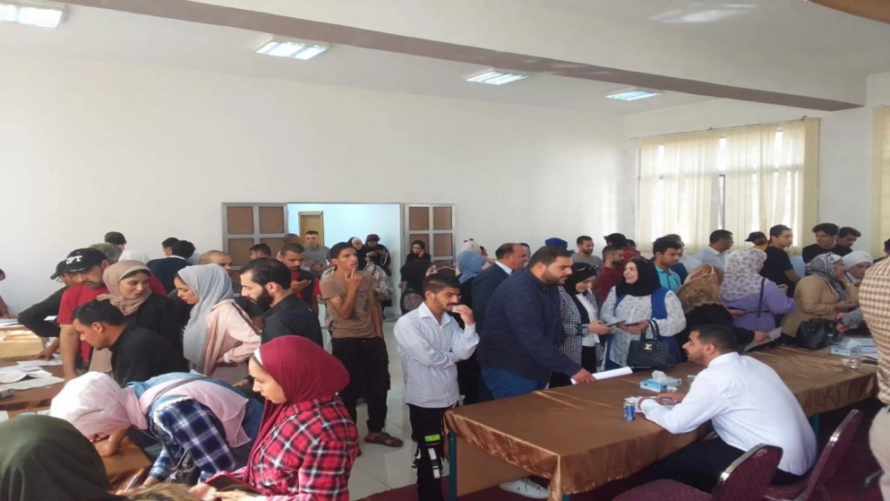 وزارة العمل وبلدية ناعور تعقدان يوما وظيفيا لتوفير 300 وظيفة