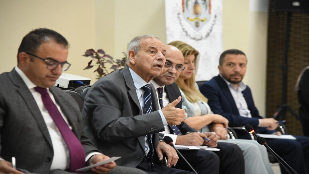 وزير الشؤون السياسية المكلّف: العمل الحزبي محمي بالقانون وبضمانة ملكية