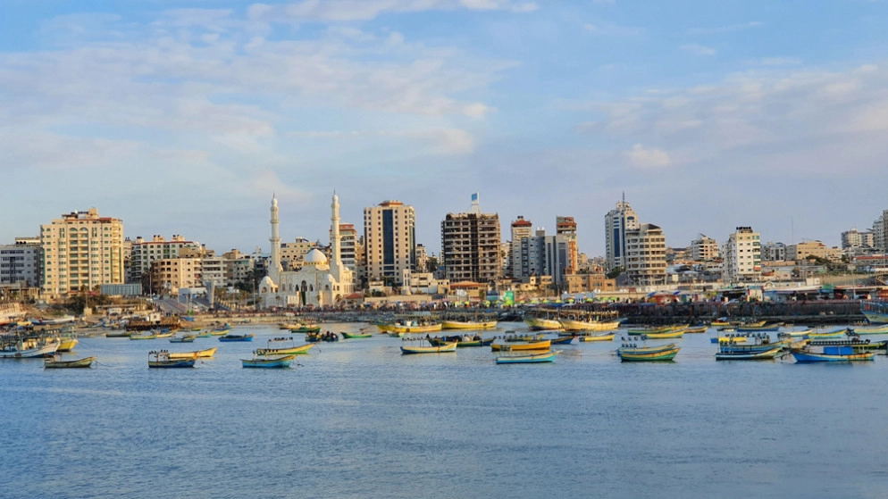 بحرية الاحتلال الإسرائيلي تستهدف الصيادين في غزة