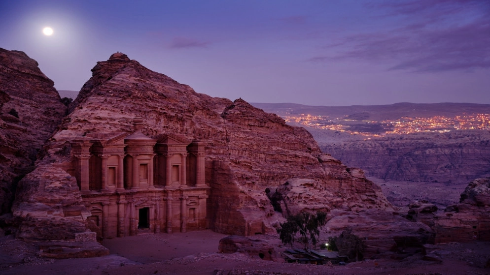 أجواء خريفية معتدلة في معظم المناطق حتى الثلاثاء