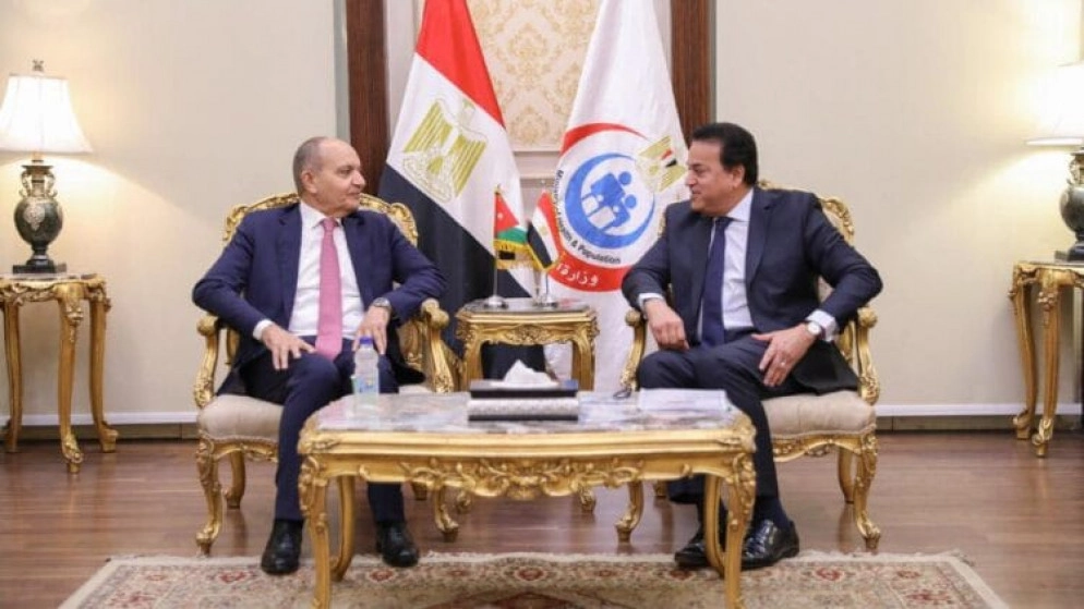 الأردن ومصر يبحثان التوسع في تسجيل أدوية أردنية في مصر
